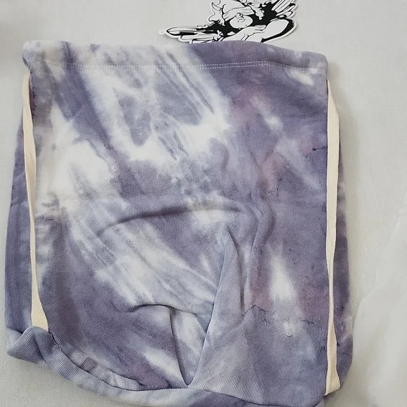 Boys Lie Purple Tie-Dye Tote with Pastel Cosmetic  Pouches - Picture 6 of 16